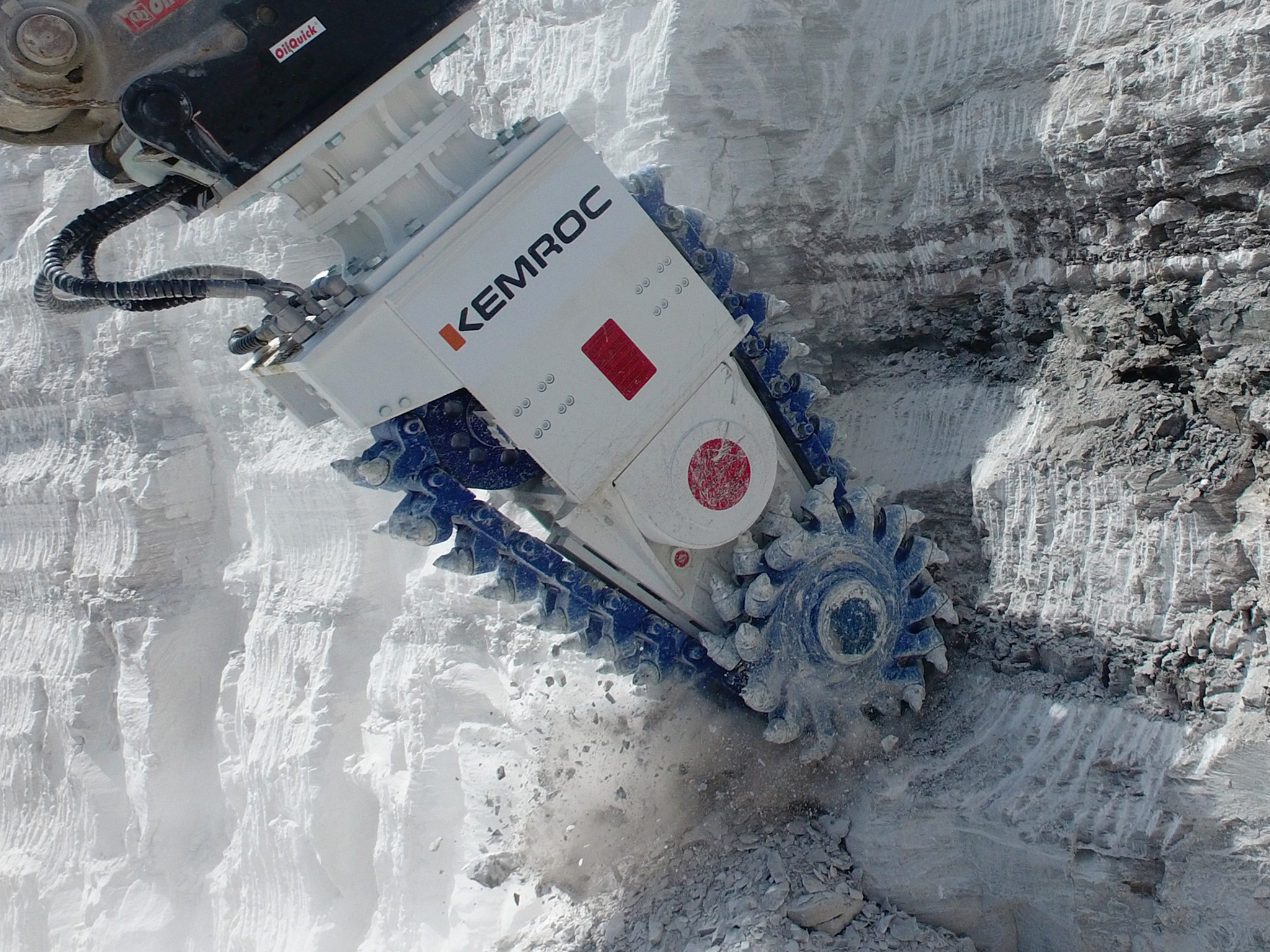 KEMROC EK 140 — rock trenching